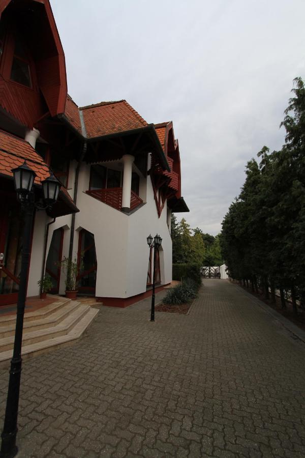 Grantek Üdülőház Balatonlelle Exterior foto