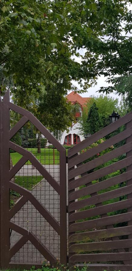 Grantek Üdülőház Balatonlelle Exterior foto